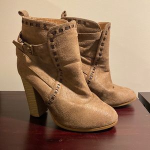 Venus booties size 8